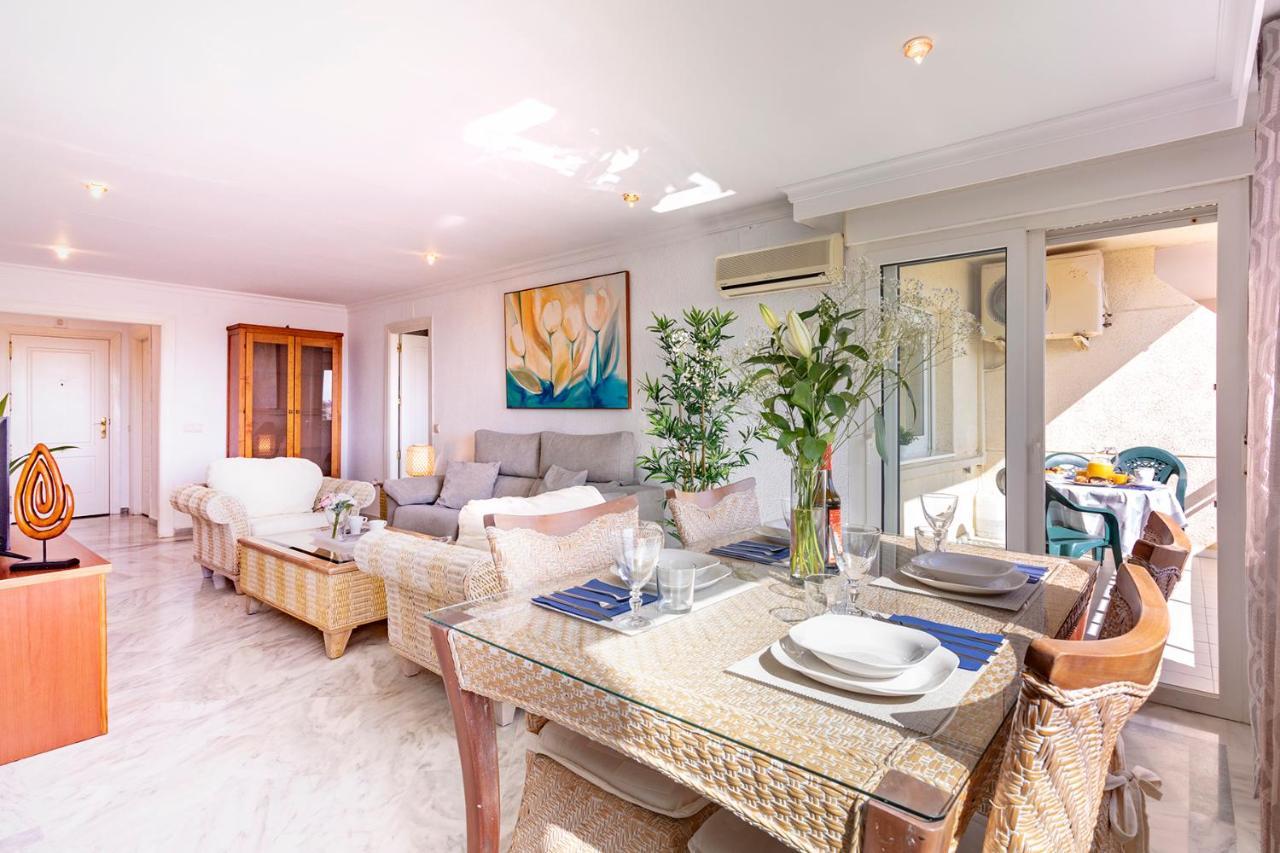 Beach And Pool Holidays At The Grand Coloso Benalmadena Ngoại thất bức ảnh