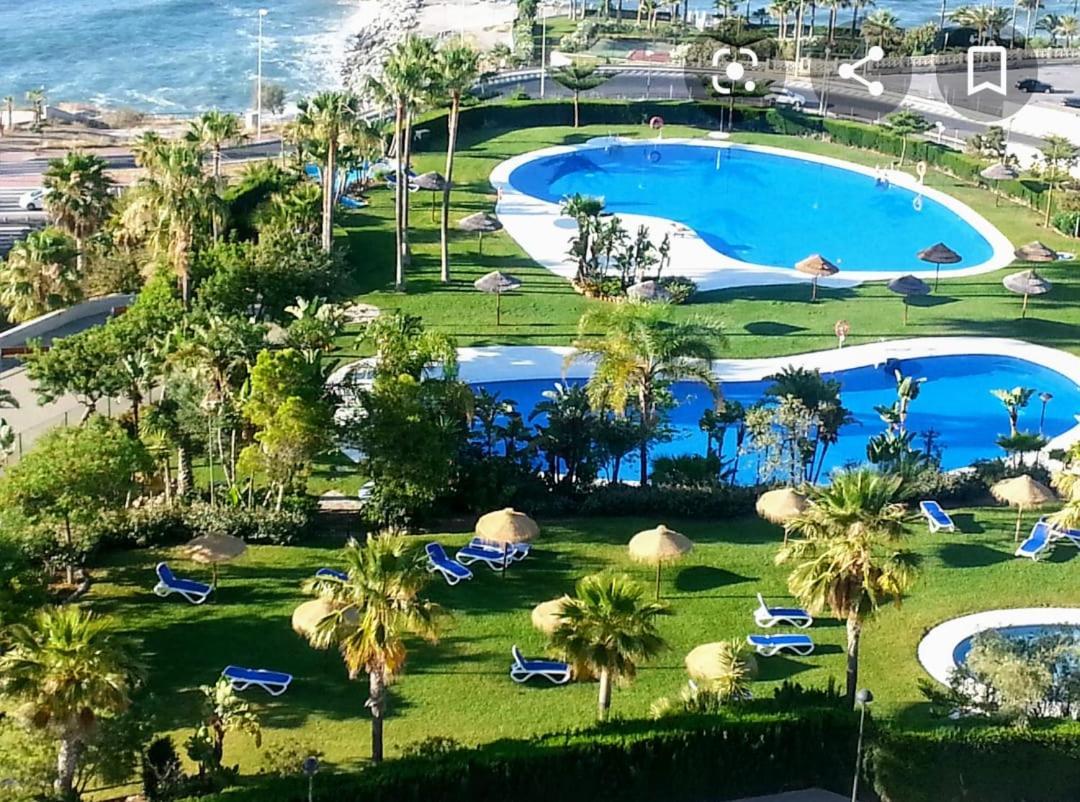 Beach And Pool Holidays At The Grand Coloso Benalmadena Ngoại thất bức ảnh